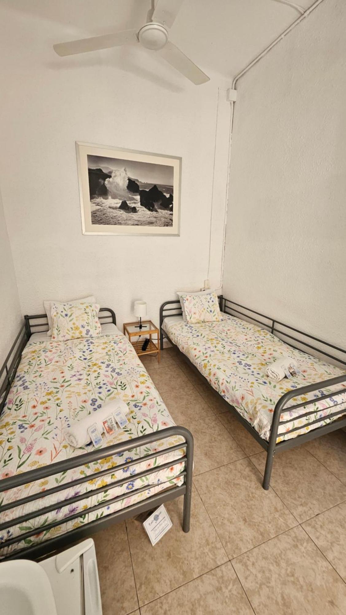Youth Hostel - Central And Basic Drassanes 巴塞罗那 外观 照片