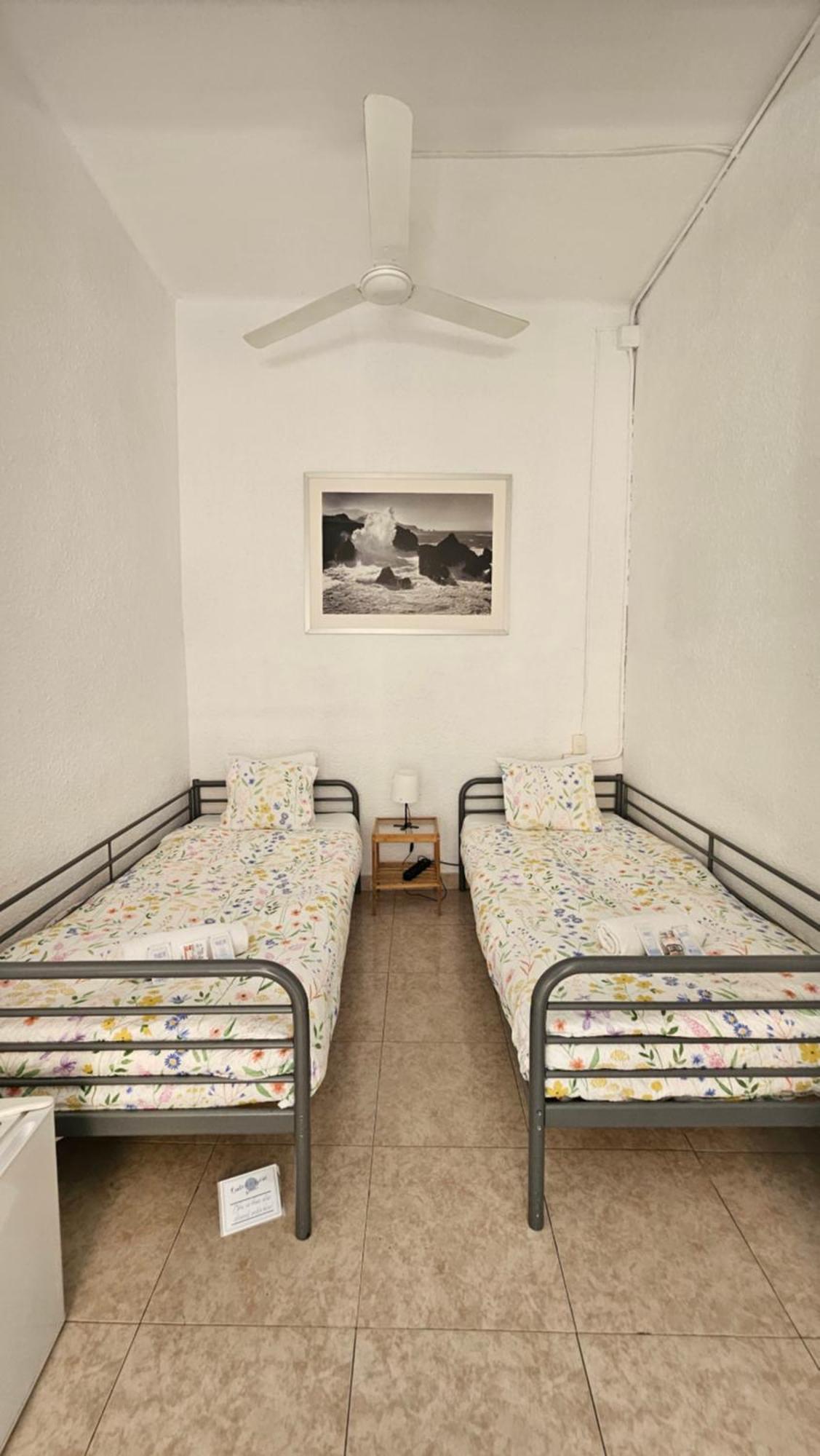 Youth Hostel - Central And Basic Drassanes 巴塞罗那 外观 照片